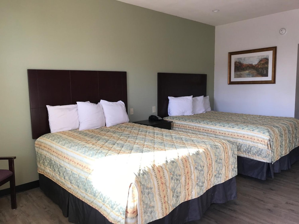 Big Lake Inn & Suites - photo 24