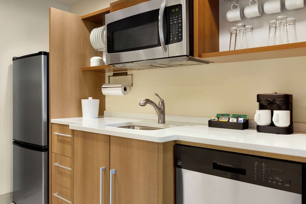 Home2 Suites by Hilton New Brunswick NJ - photo 37