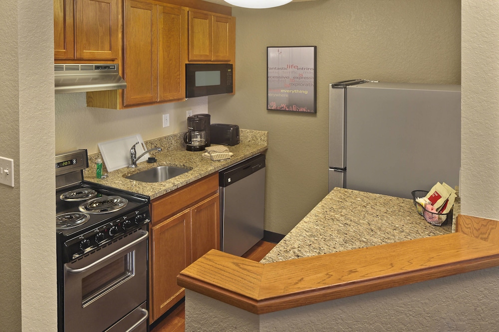 TownePlace Suites by Marriott Orlando East UCF Area - photo 54