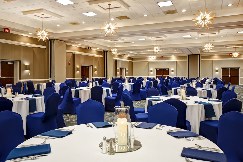 DoubleTree By Hilton Hotel Augusta - photo 8