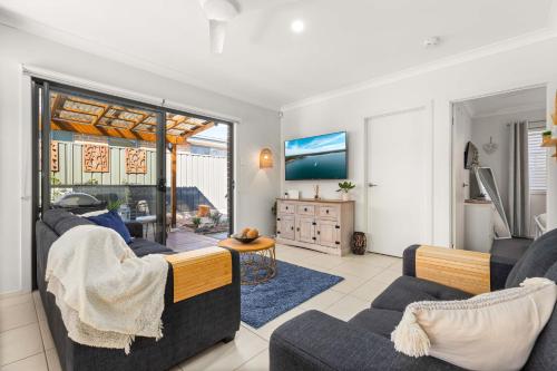 The Bayswood Retreat on Moona Creek by Experience Jervis Bay in Vincentia, Australia