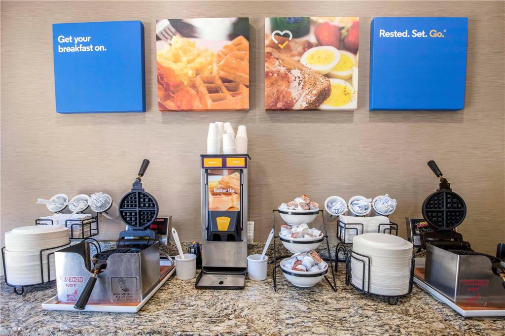 Comfort Inn Memphis Downtown - photo 39