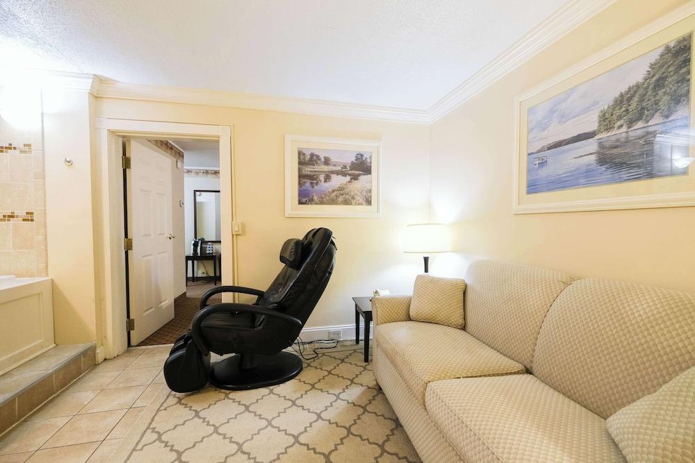 Fireside Inn & Suites Portland - photo 61
