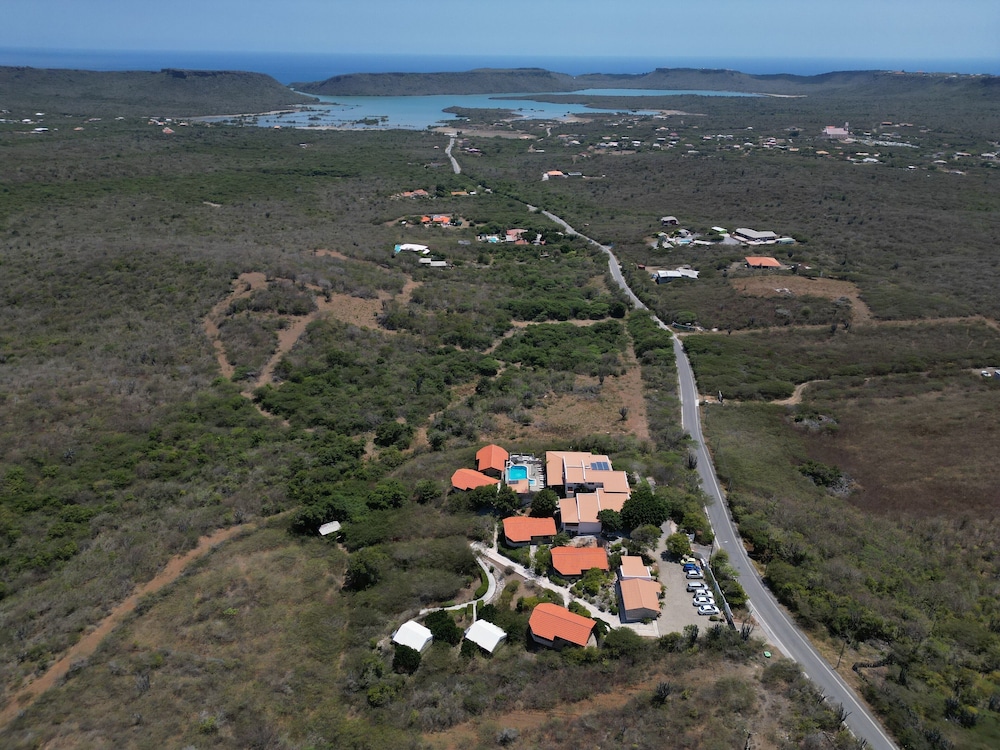 Bandabou Breeze Curacao in Willemstad, CURAÇAO