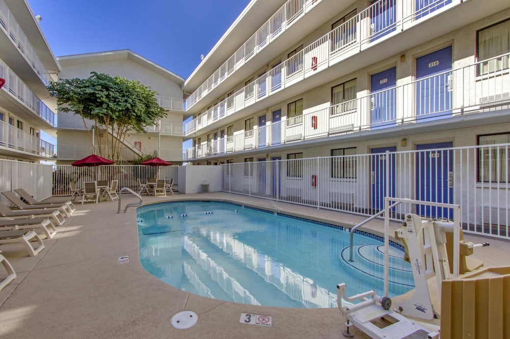 Phoenix Inn - photo 14