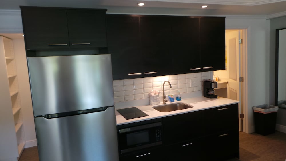 Island House Hotel - photo 21