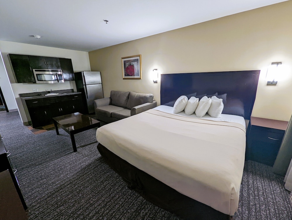 FairBridge Inn & Suites Canadian - photo 18