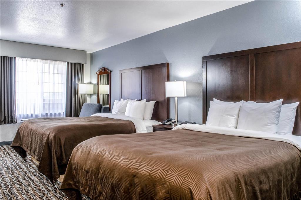 Clarion Hotel By Humboldt Bay - photo 19