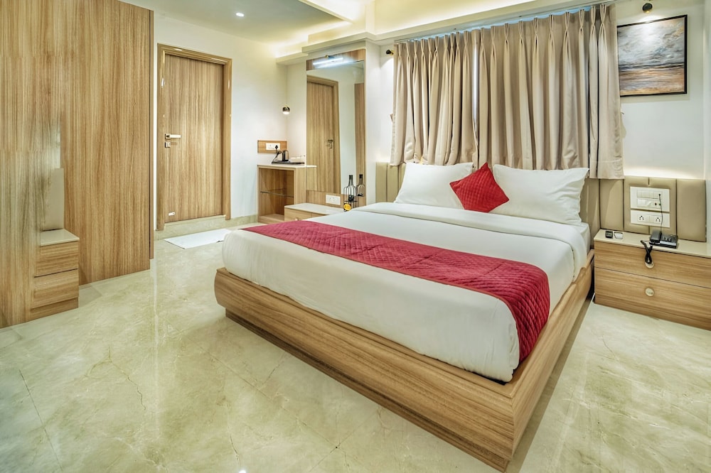 The Grand Murli Hotel And Banquet - carbon neutral hotel in Surat