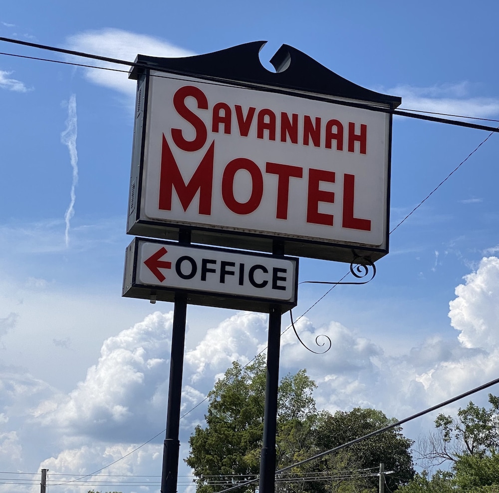 Savannah Motel - photo 2