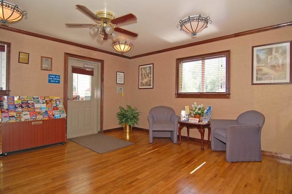 Birch Hill Suites Lakeland - photo 5