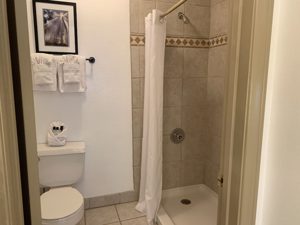 The North Shore Inn - photo 85