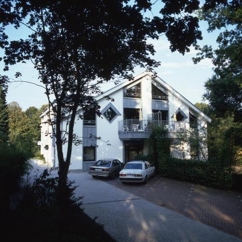 Appartementhaus Dr Domberg Wohnung 4 — 4-Star Luxury Hotel in Bad Zwischenahn, Germany