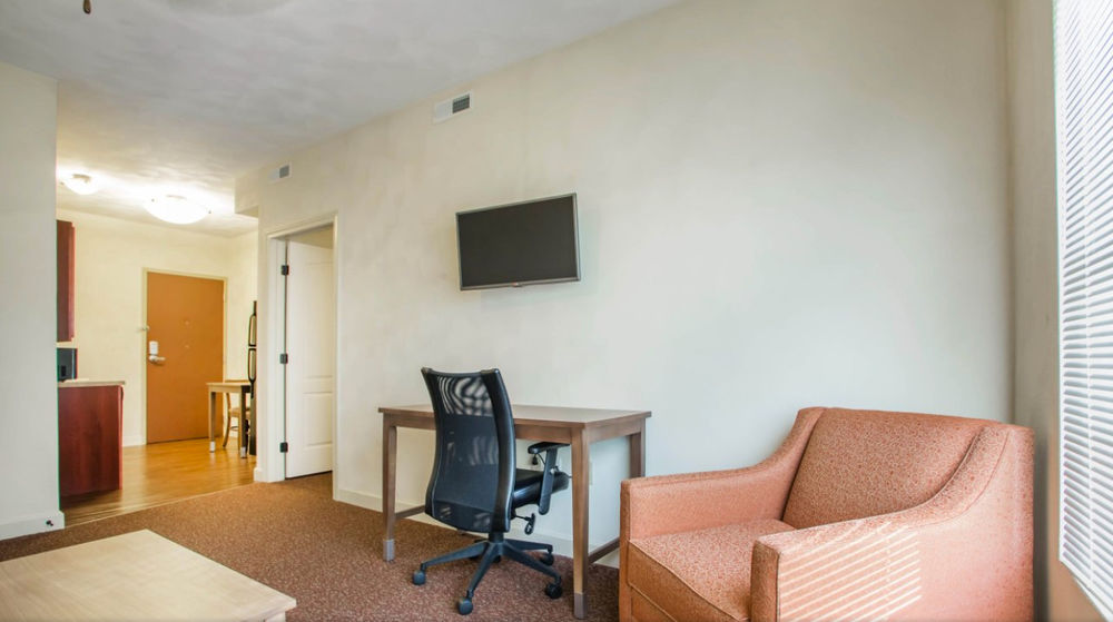 O Fallon Suites Hotel - photo 14