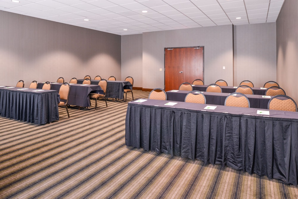 Holiday Inn Poplar Bluff by IHG - photo 50