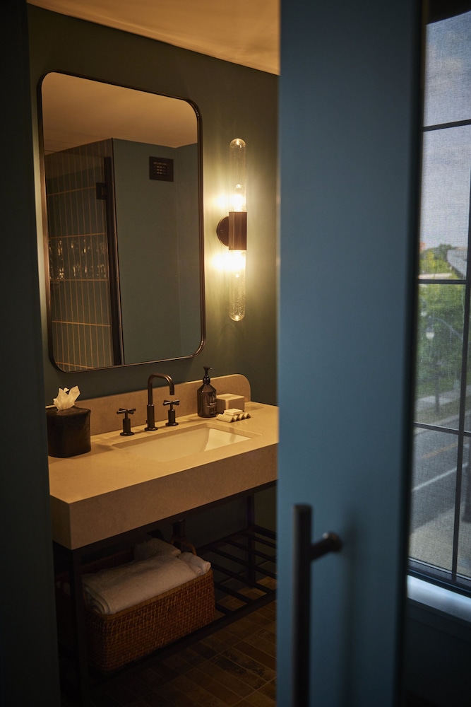 The Junto Hotel - photo 113