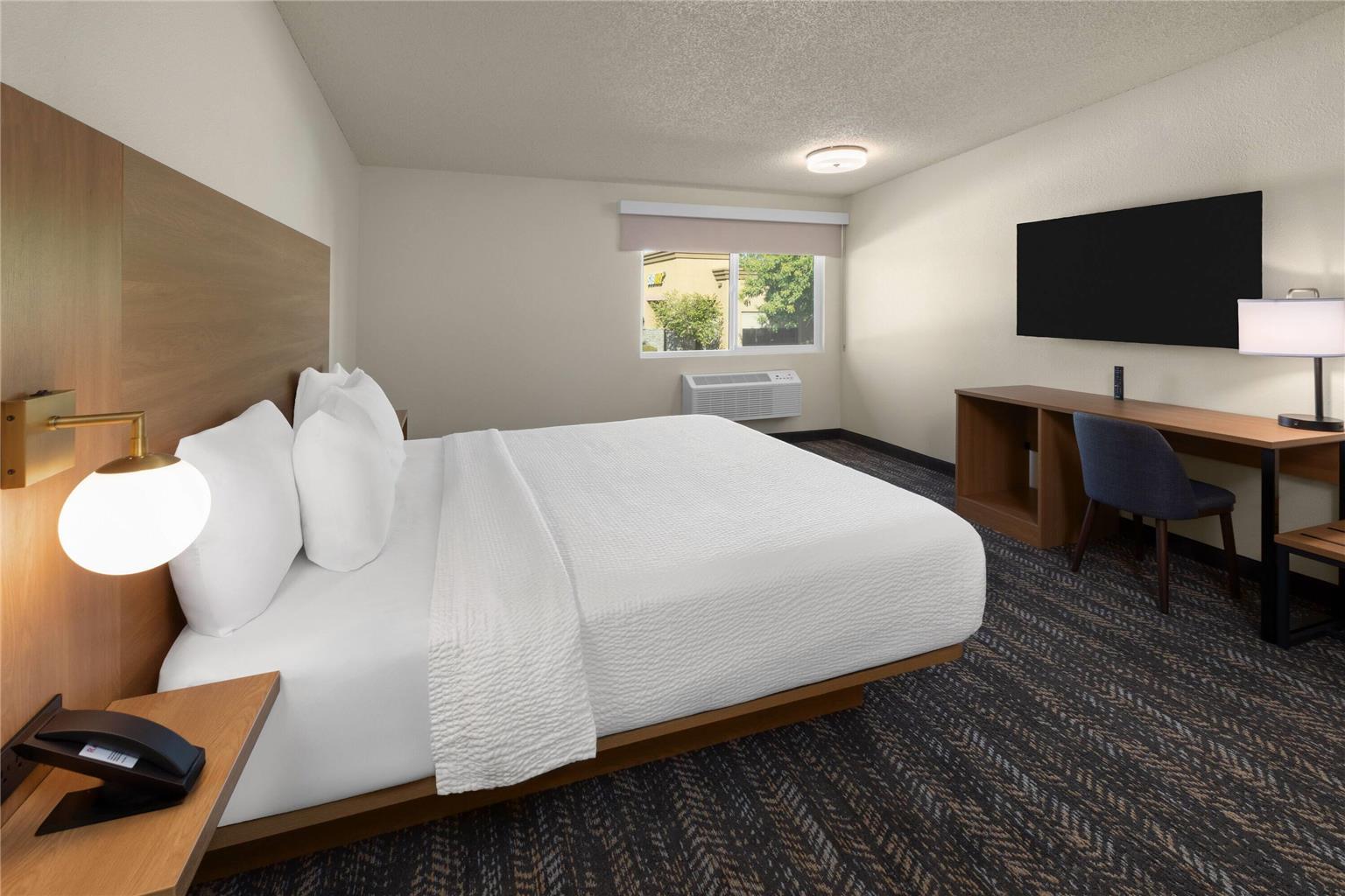 Ramada by Wyndham Merced - photo 17
