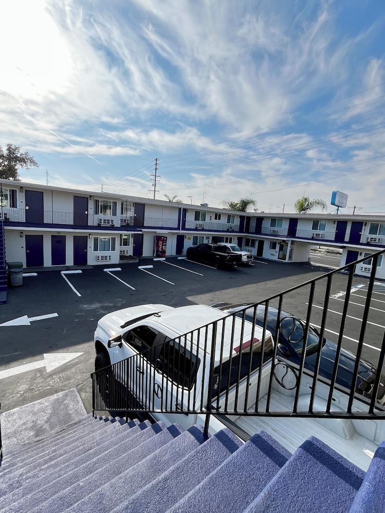 Del Aire Inn Lax - photo 29