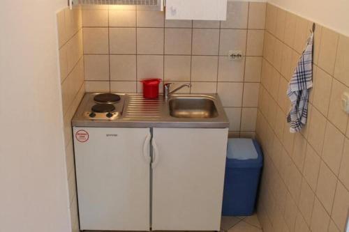 Apartments Lozica Comfort Studio Apartment with Terrace and Sea View