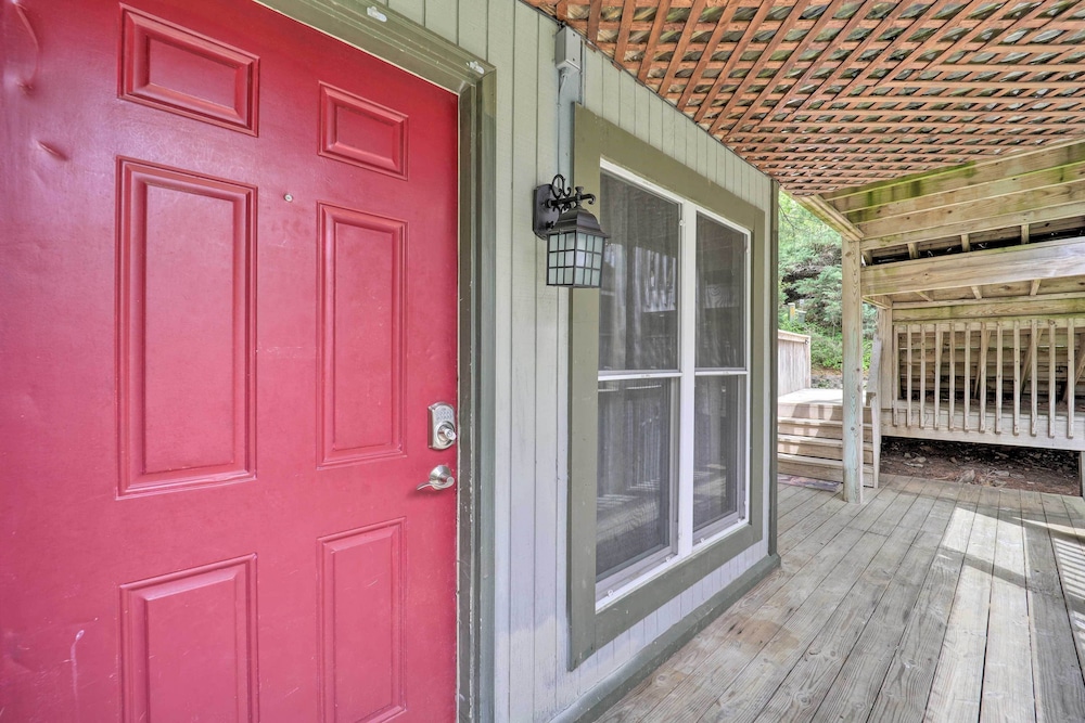 4 Mi to Sugar Mtn Resort Family Friendly Retreat - photo 15