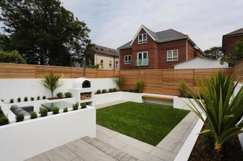 Gordon Road By Bournecoast A Modern Holiday Home Near The Beach With A Lovely Garden Hb2192 — 4-Star Luxury Hotel in Bournemouth, United Kingdom