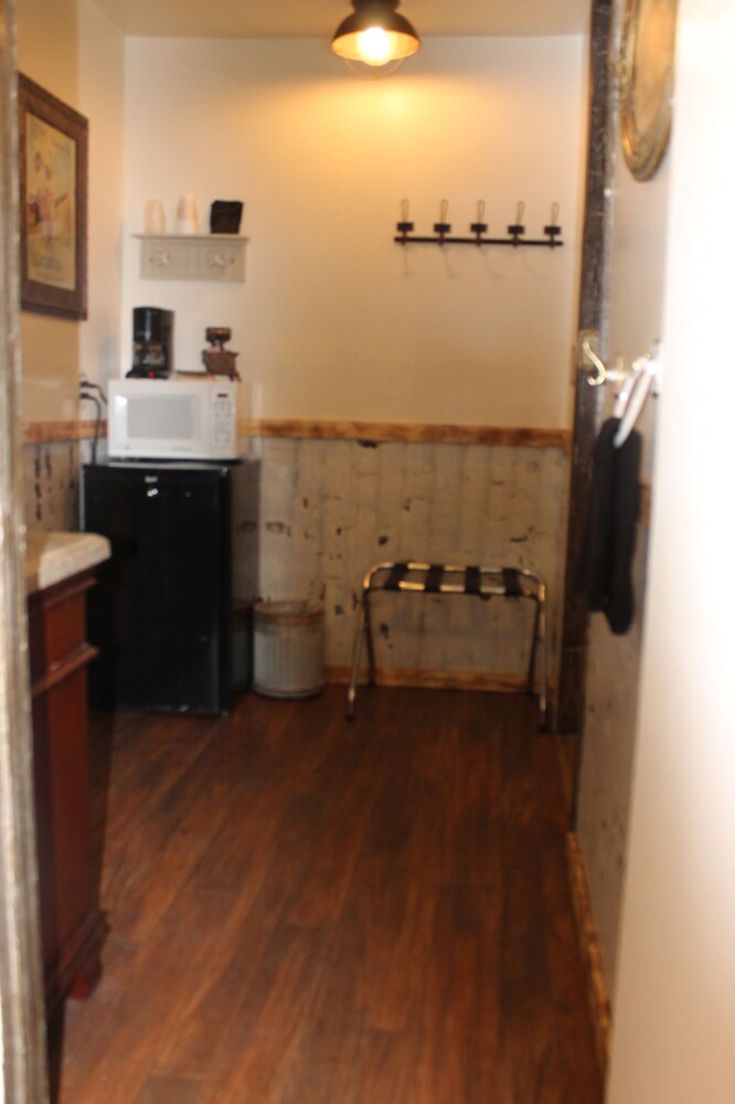 Black Bear Motel - photo 62