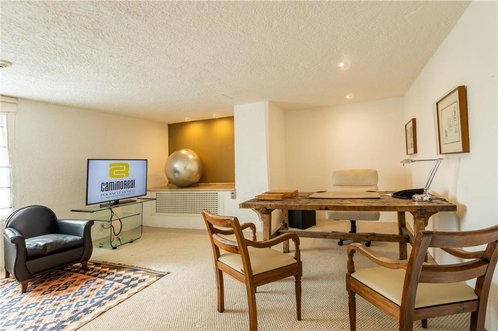Presidential Suite private office