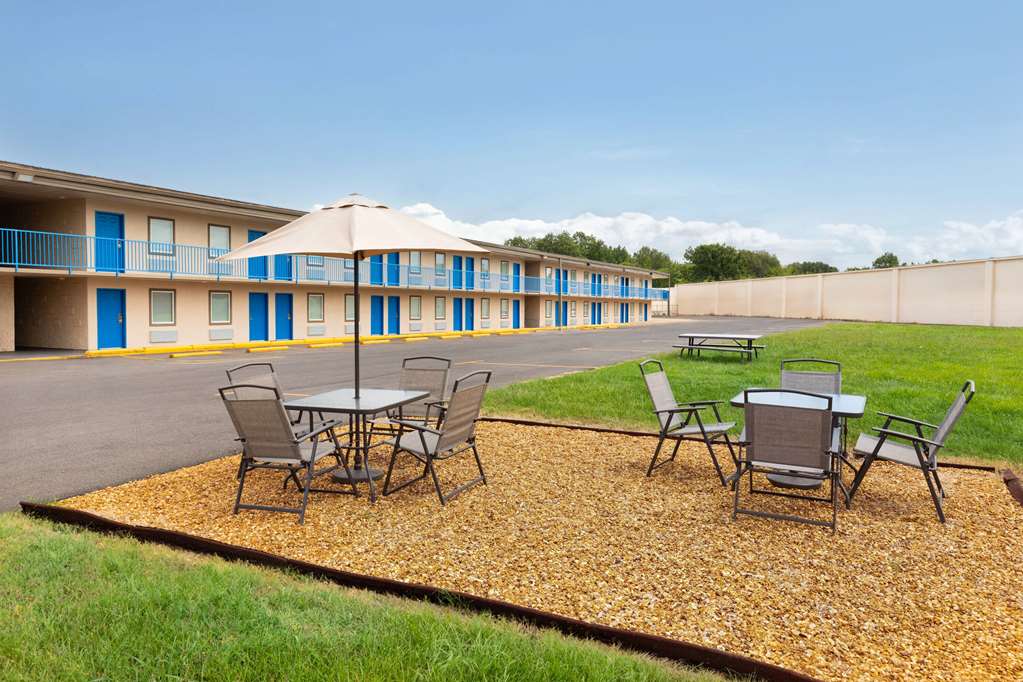 Super 8 by Wyndham Paducah I 24 Exit 4 - photo 30