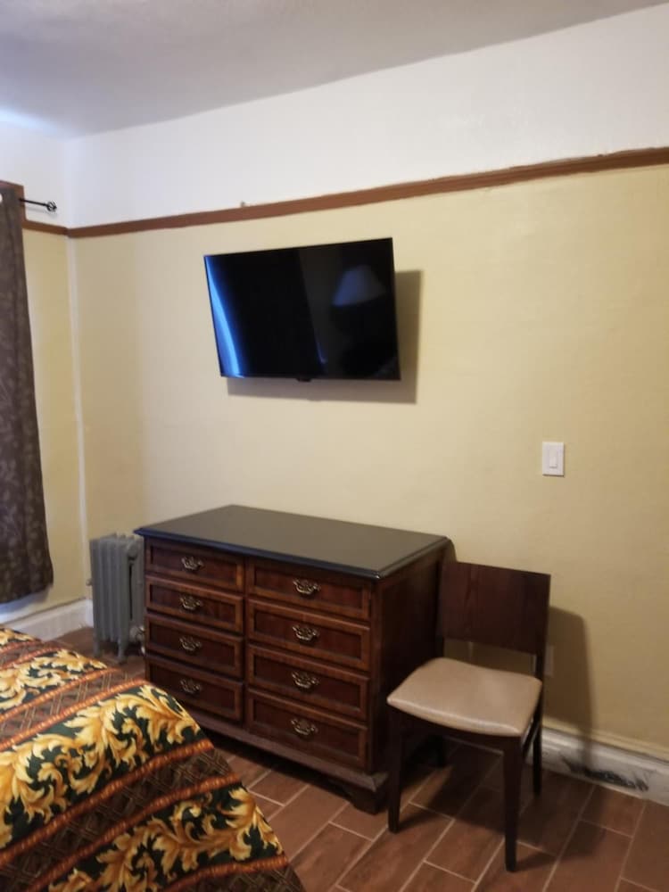 Page Hotel - photo 14