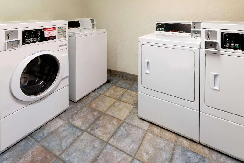 Super 8 by Wyndham Strongsville Cleveland - photo 5