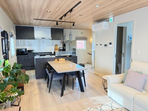 Pets OK Stunning view of Mt Fuji Near Kawaguchiko Beautiful new facilities ASTLAND in Fujikawaguchiko, Japan