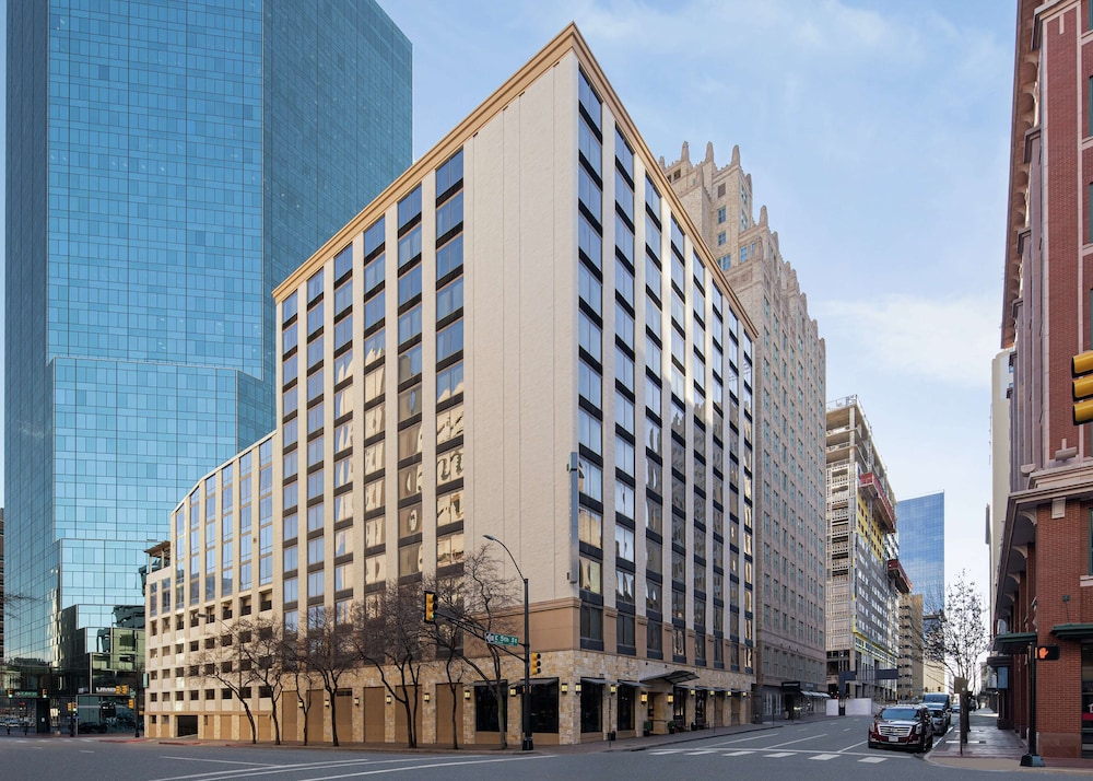 Embassy Suites by Hilton Fort Worth Downtown - photo 66