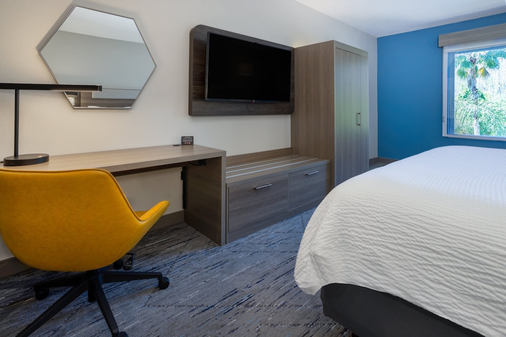 Holiday Inn Express Hotel & Suites New Tampa I 75 by IHG - photo 17