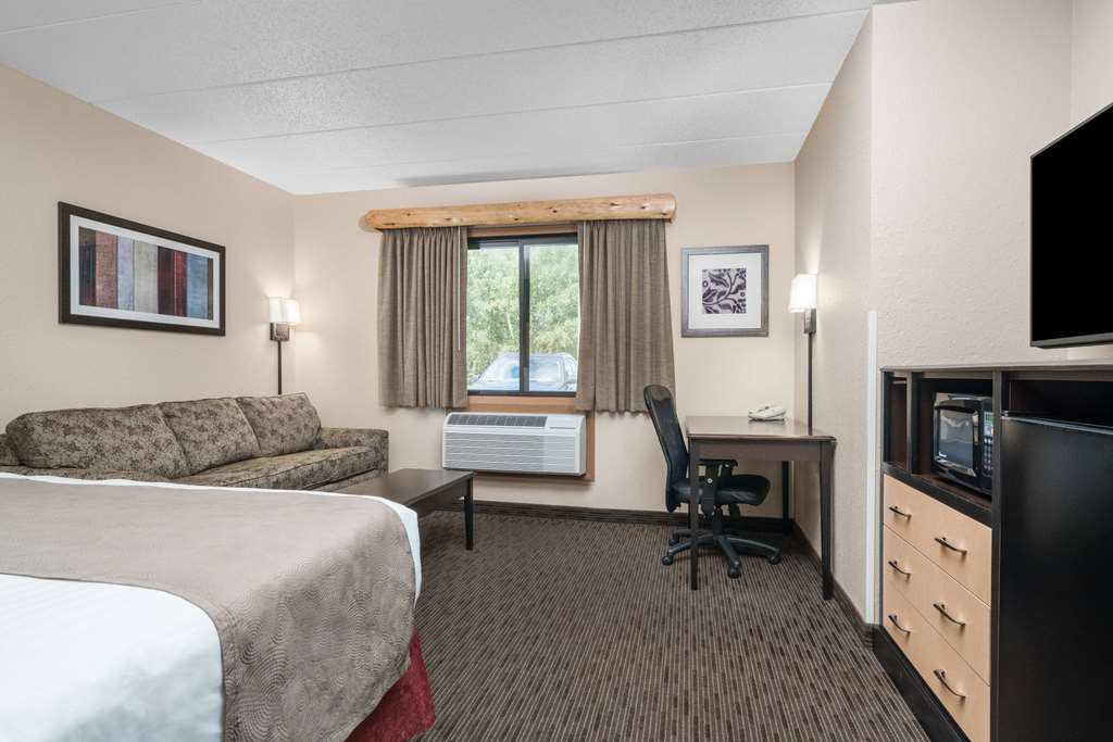 AmericInn by Wyndham Detroit Lakes - photo 55