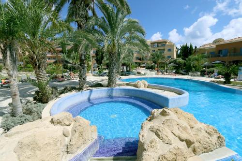 Limnaria Gardens B