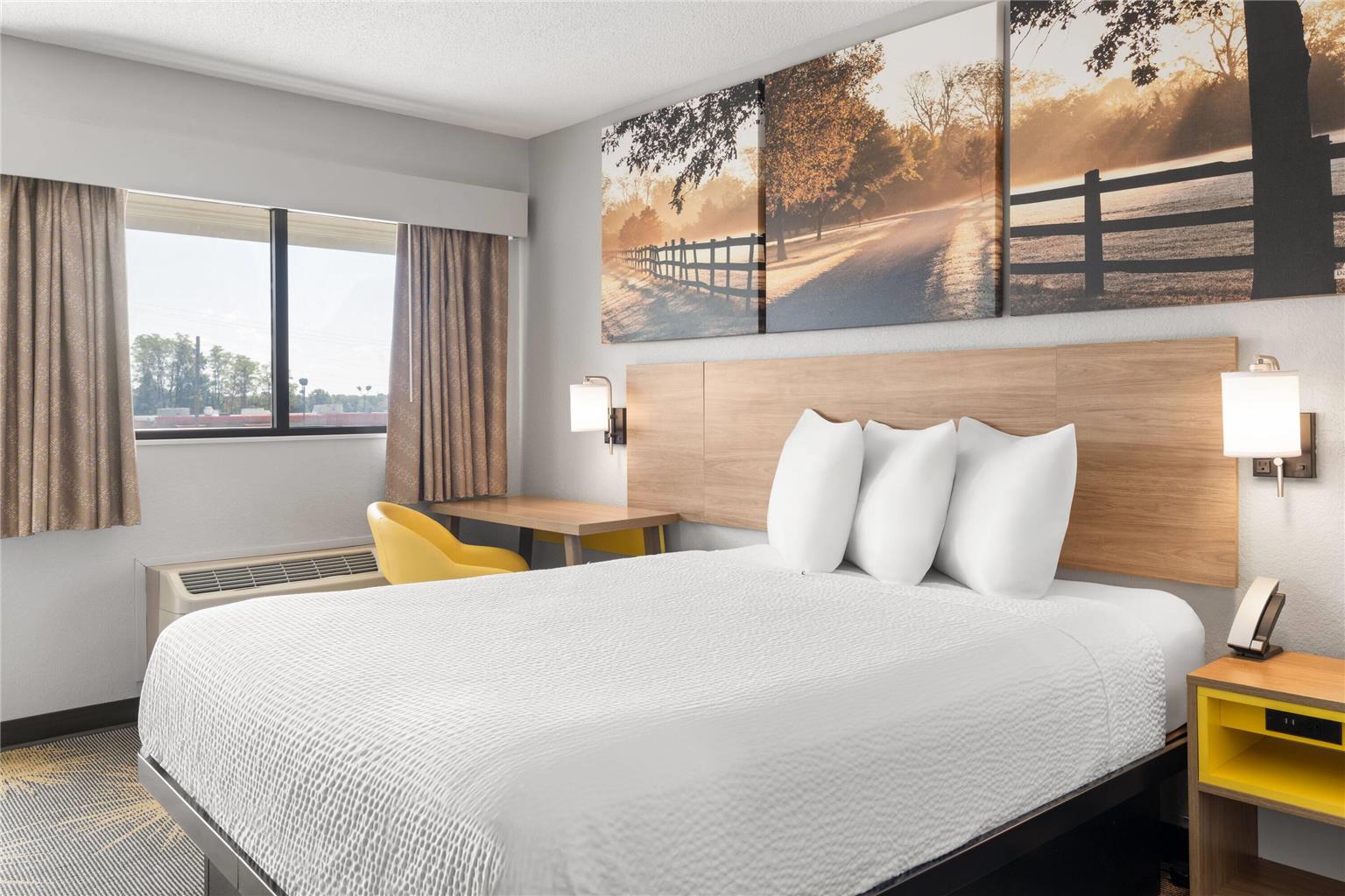 Days Inn by Wyndham Cloverdale Greencastle - photo 23