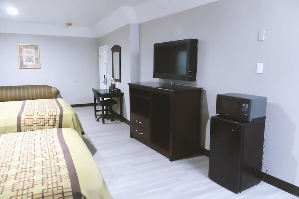 Blue Way Inn & Suites By Jasper Houston - photo 7