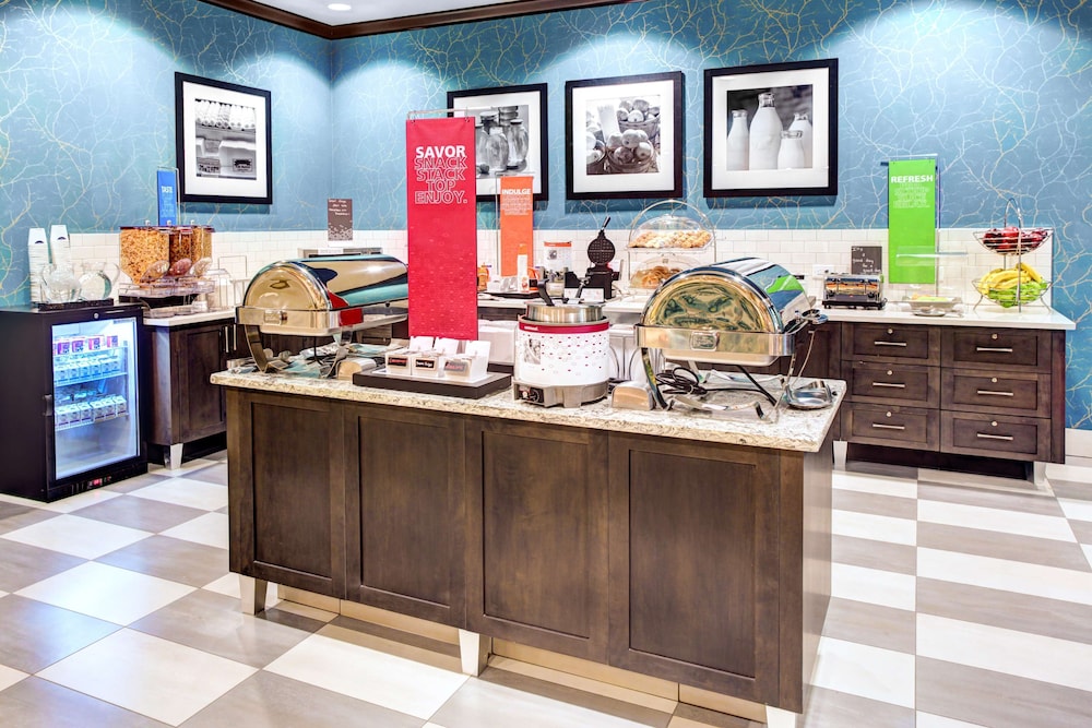 Hampton Inn & Suites by Hilton Atlanta Perimeter Dunwoody - photo 31