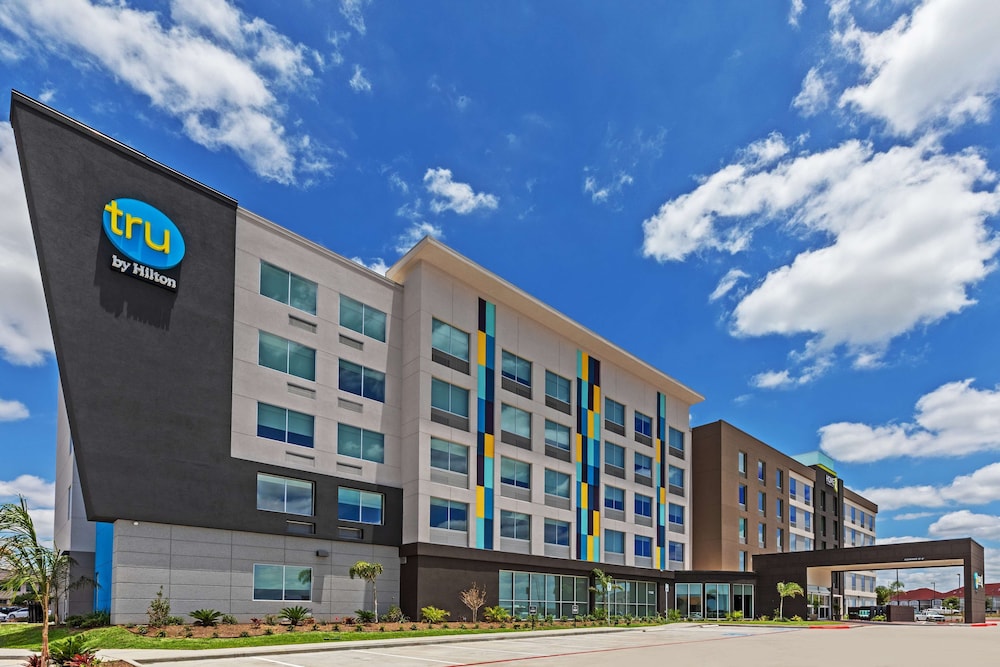 Tru by Hilton Laredo Airport - photo 25