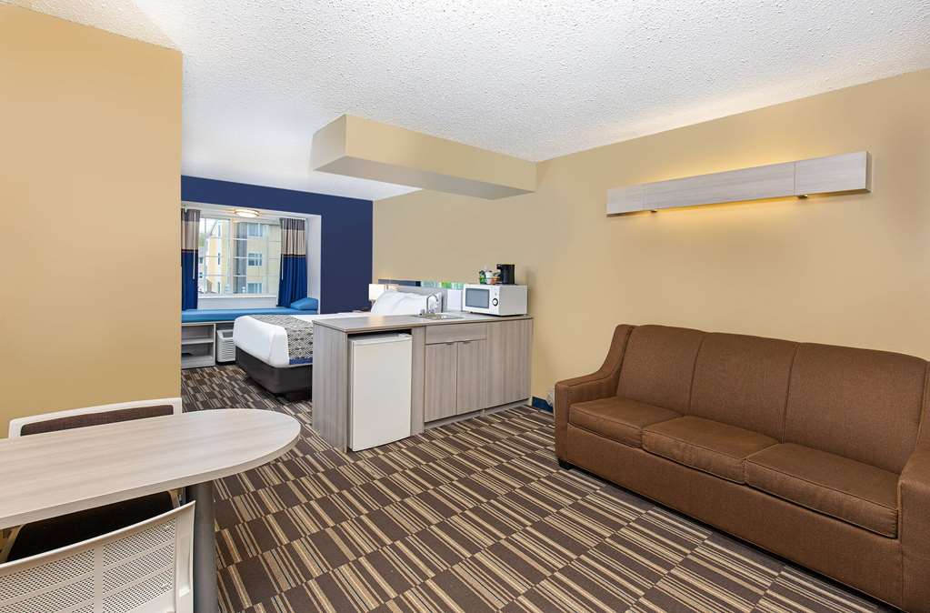 Microtel Inn by Wyndham Dry Ridge - photo 20