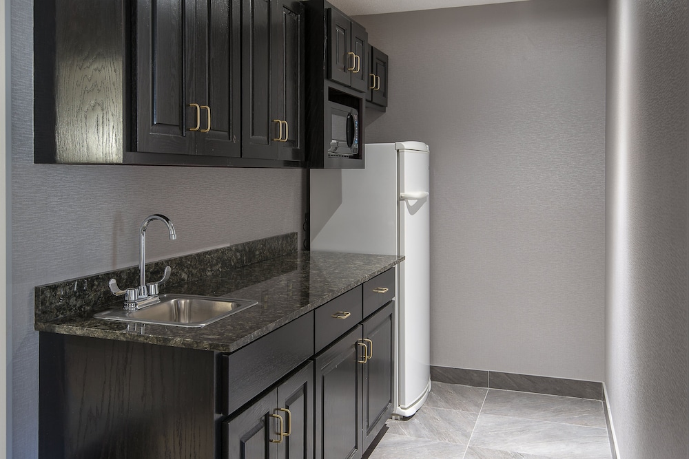 Holiday Inn Express & Suites Cooperstown by IHG - photo 13