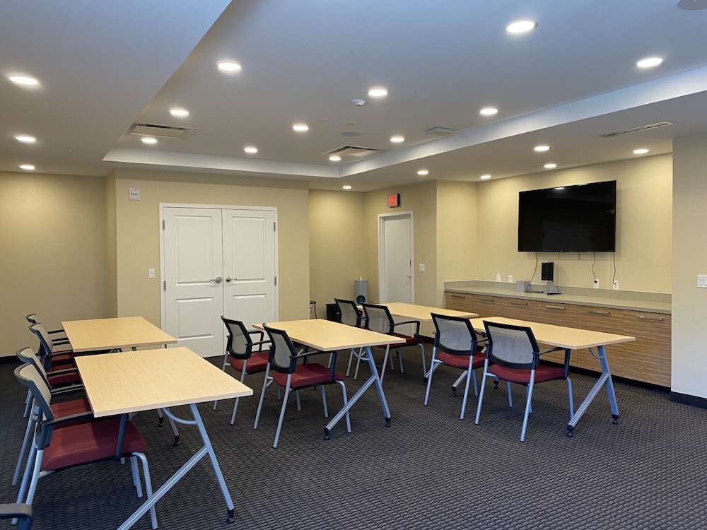 TownePlace Suites by Marriott Venice - photo 27