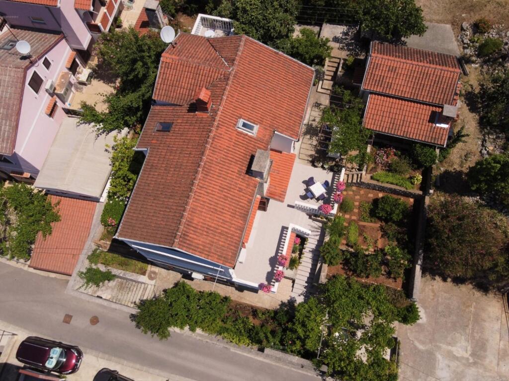 Luce 50 m From sea A3 in Mali Losinj, Croatia