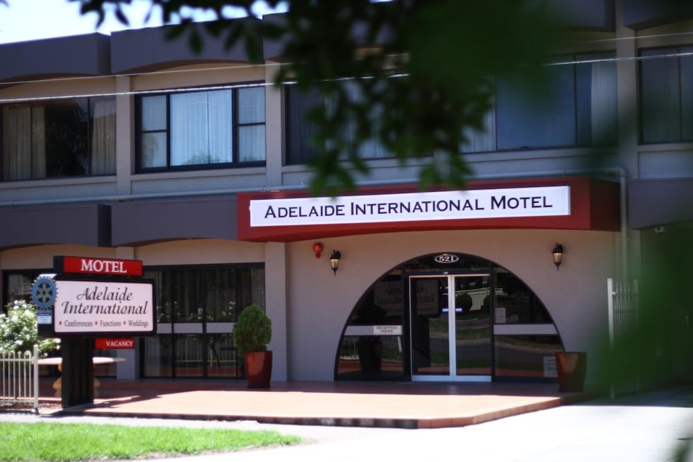 Adelaide International Motel — hotel in Glenelg North
