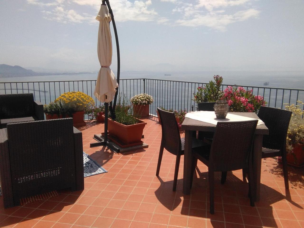 L’azzurro E Il Blu’ in Vietri Sul Mare, Italy