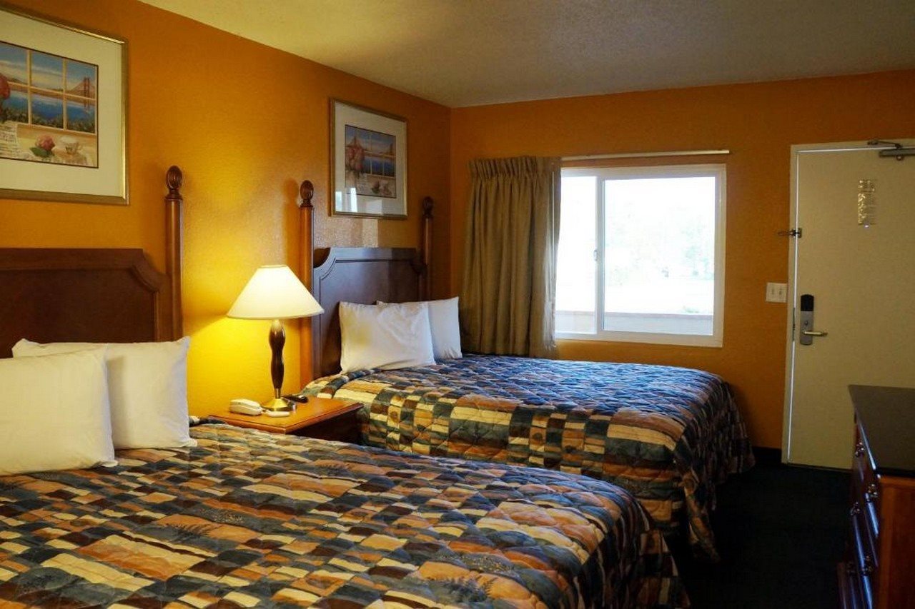 Classic Inn Red Bluff - photo 10