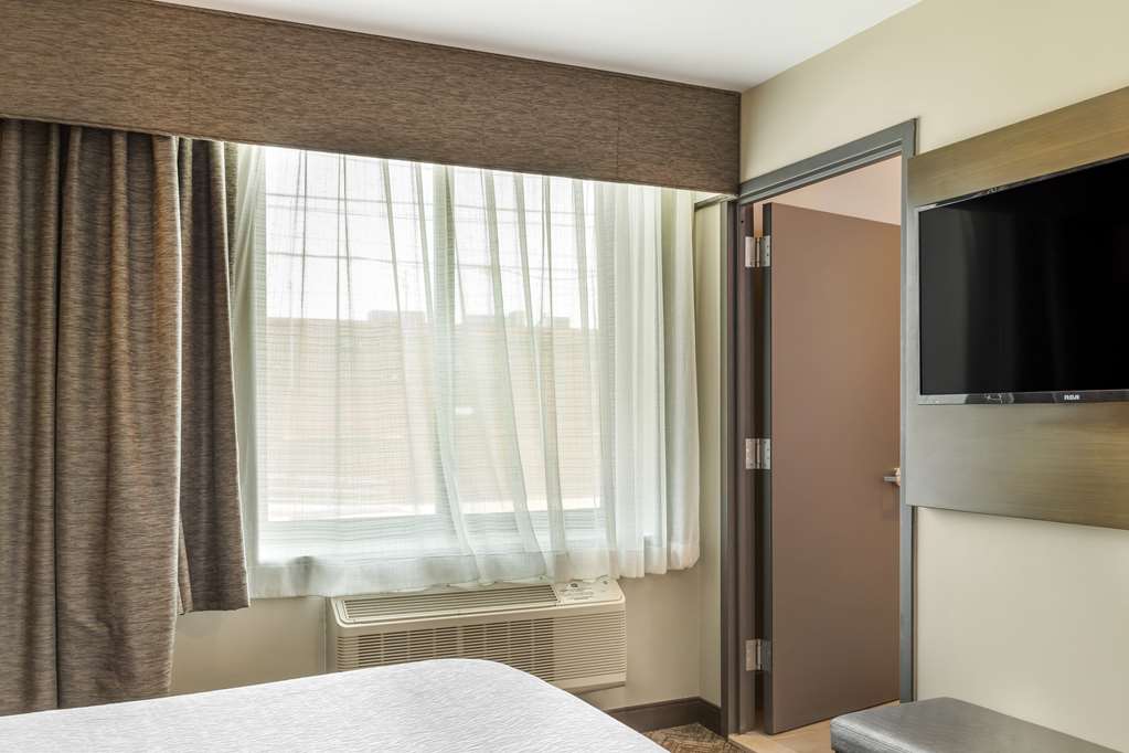 Best Western Brooklyn Coney Island Inn - photo 28