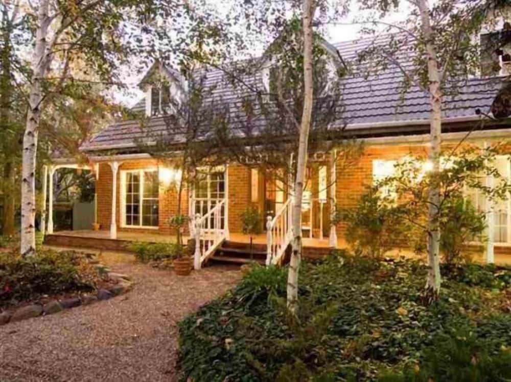 Chalets Lumineux in Bright, Australia