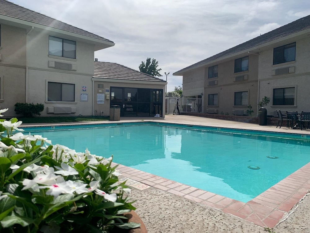 Modesto Hotel - photo 26