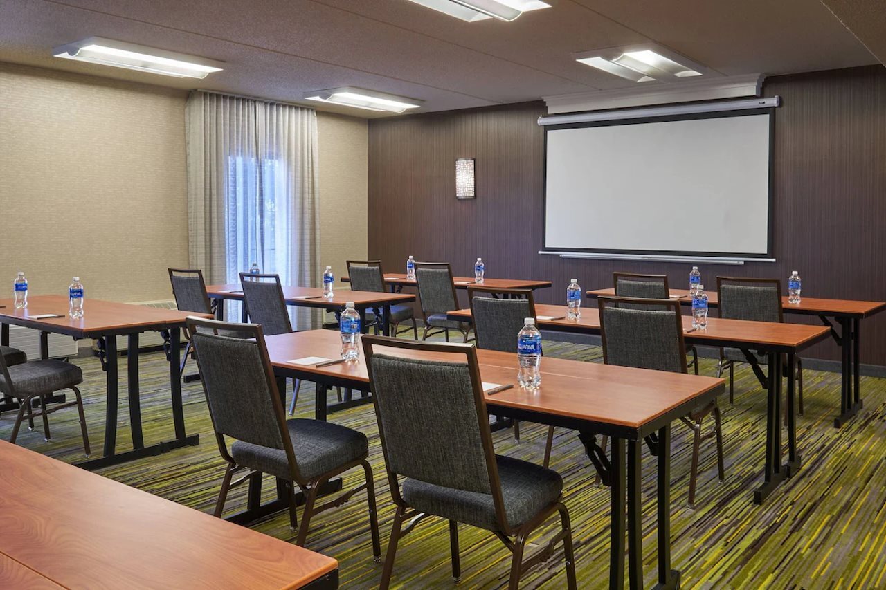 Courtyard by Marriott Chicago Wood Dale - photo 15